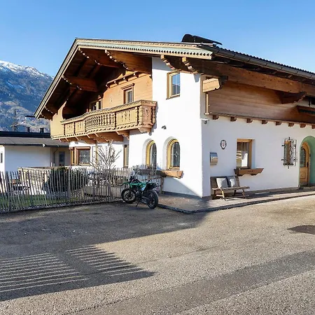 Haus *