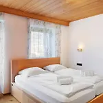 Haus * هارت إم زيلرتال
