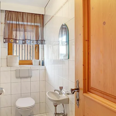בית נופש Haus הארט אים זילרטל